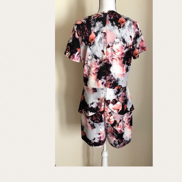 🔴 New plus size romper NWT Size 3X. - Picture 3 of 6